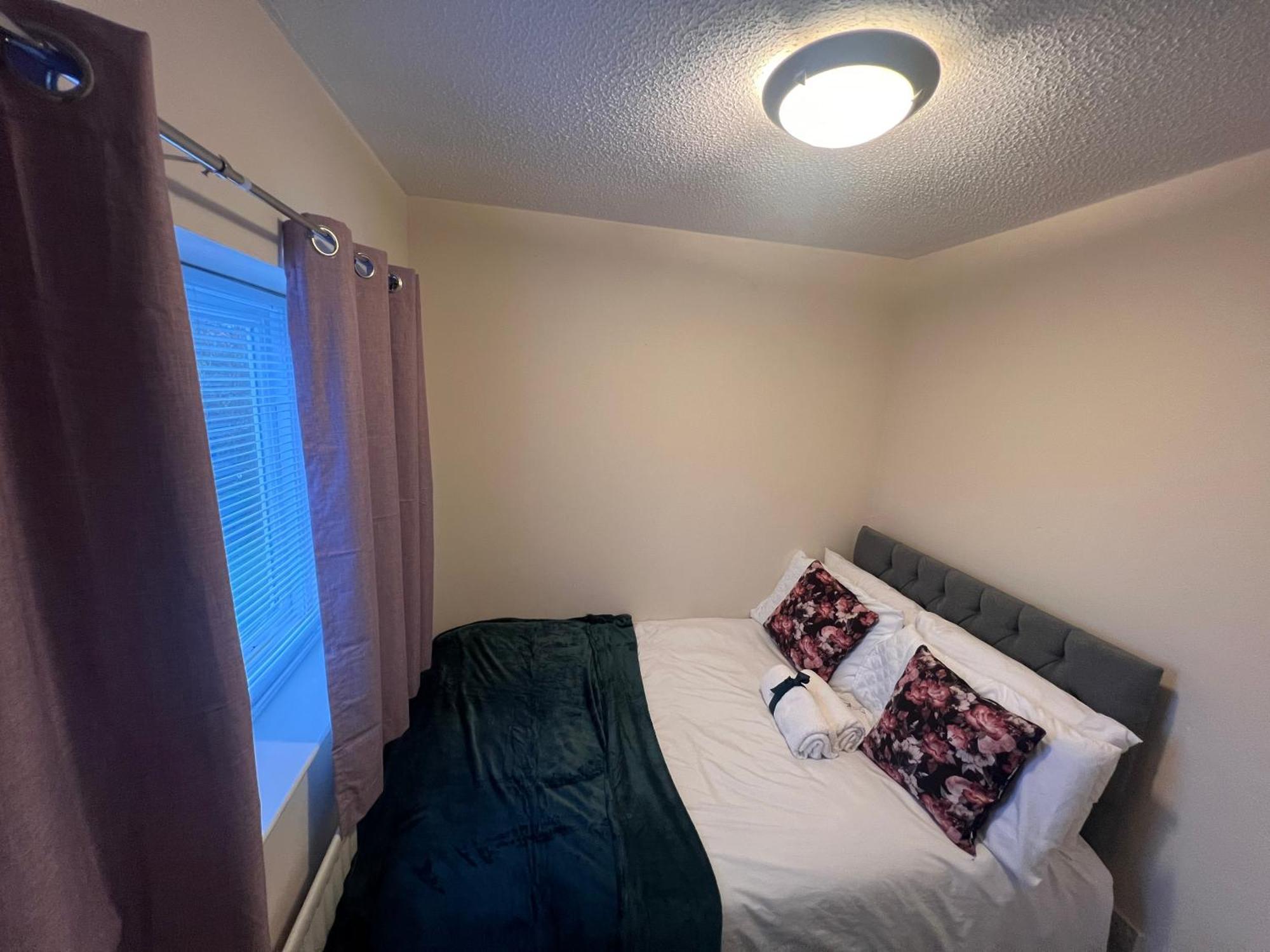 New Manchester Getaway Home - Free Gated Parking With Fob Exterior foto